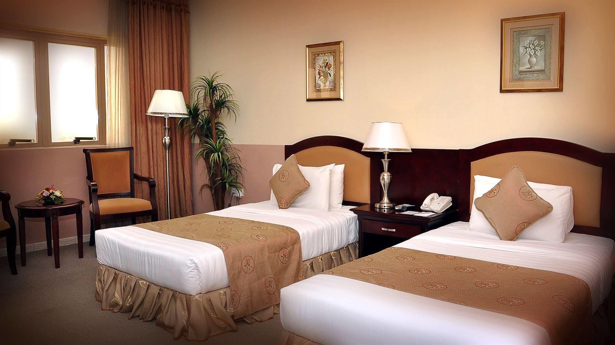 City Hotel Ras al-Khaimah Ngoại thất bức ảnh